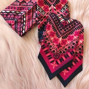 (SOLD) Louis Vuitton Authentic Rose Bandeau LV